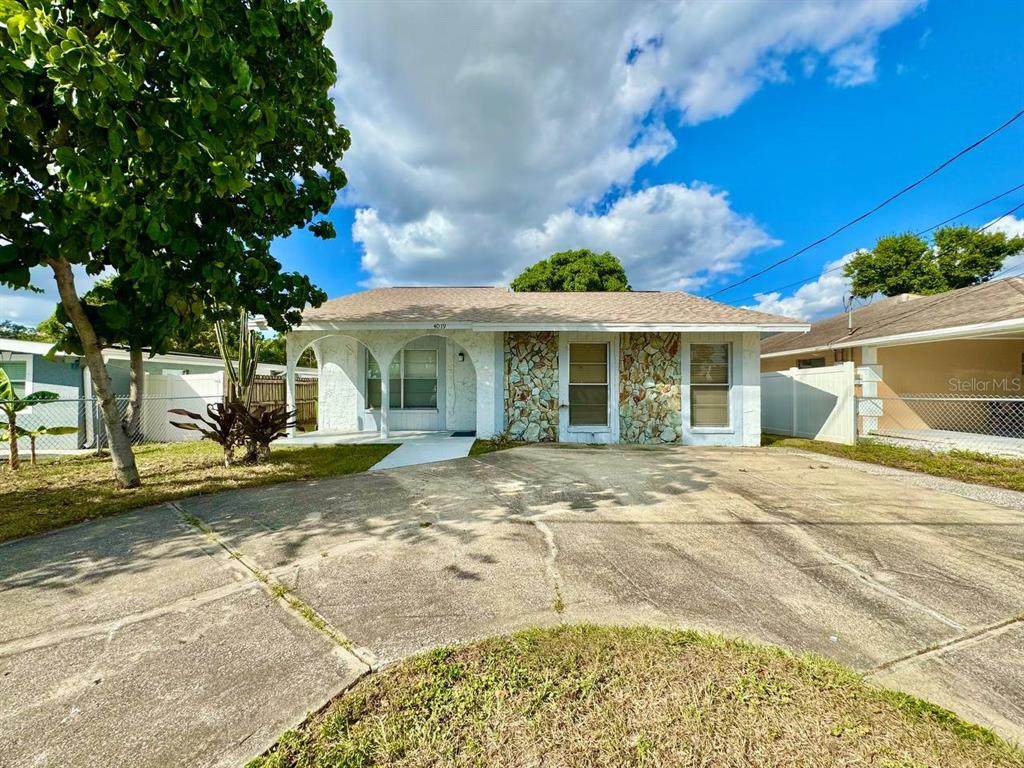 4019 Nassau Street - Photo 1