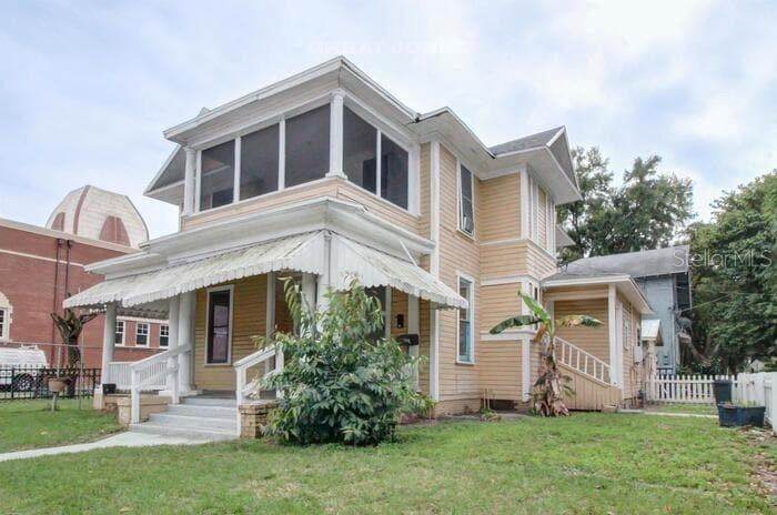 301 Palm Avenue - Photo 1