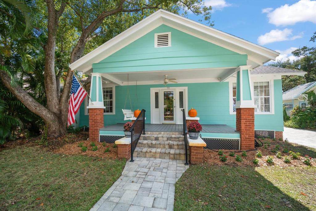 915 Pine Street - Photo 1