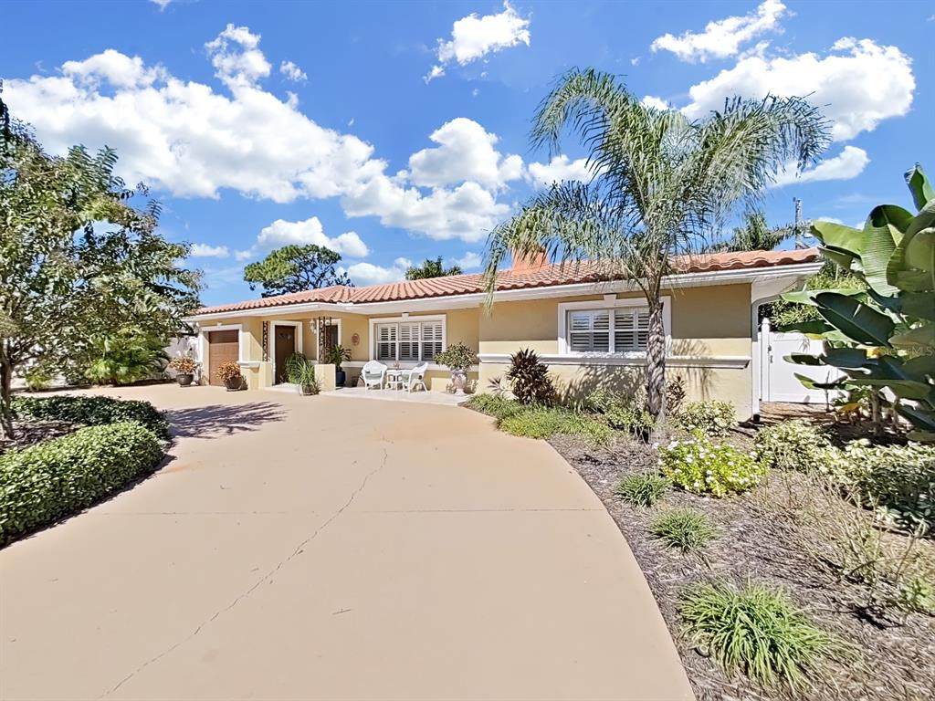 6601 Renaldo Way - Photo 1