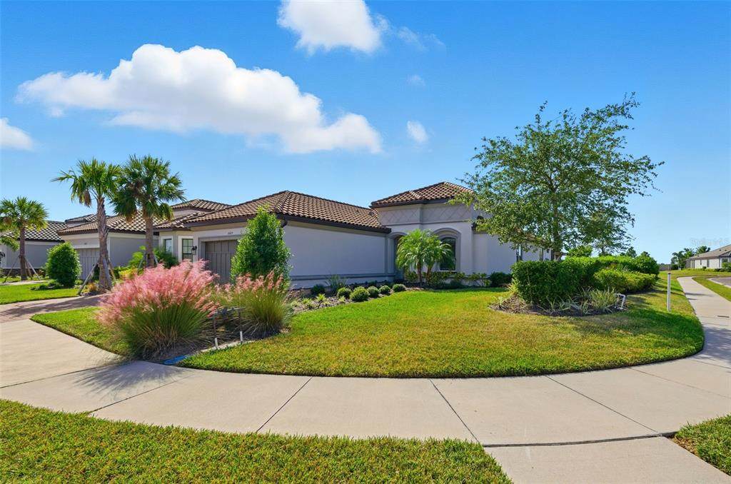 10819 Wicker Park Place - Photo 1