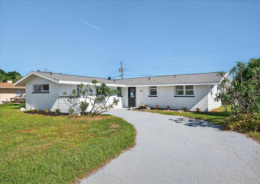 420 Palm Creek Drive - Photo 1