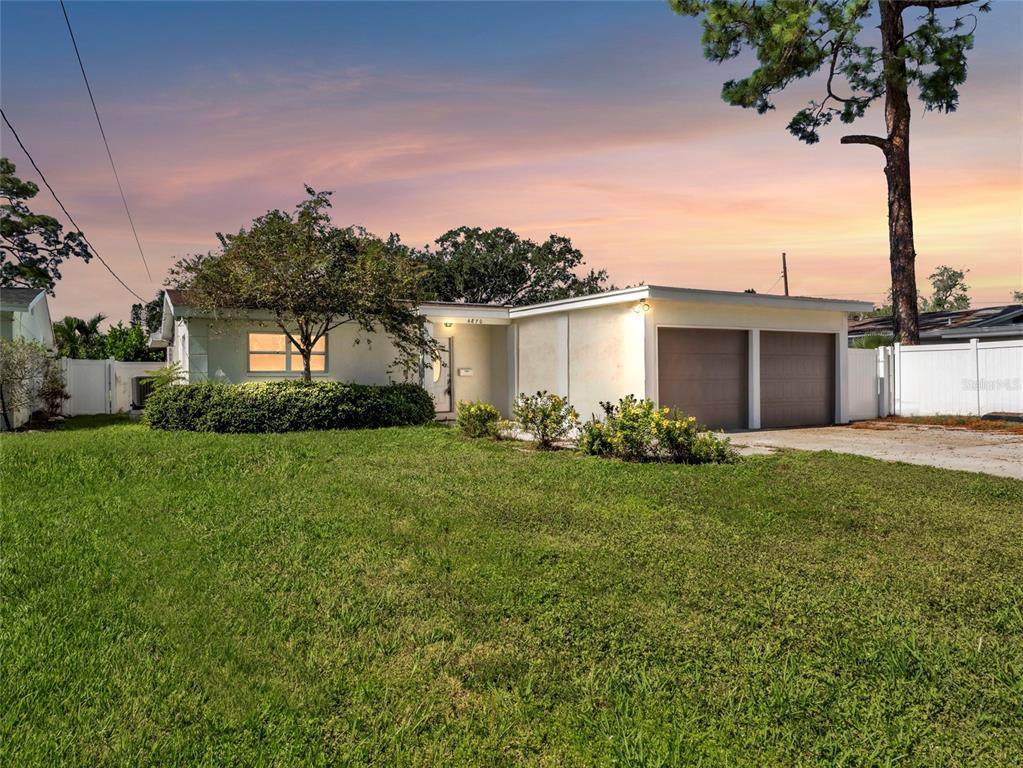 4870 Venetian Boulevard - Photo 1