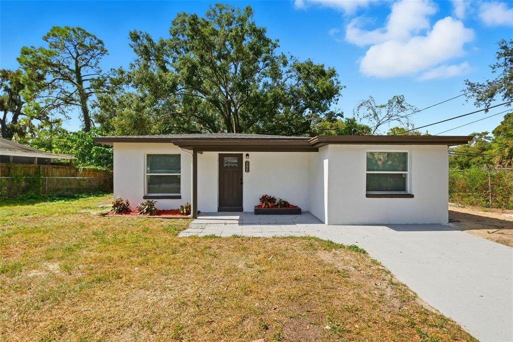 8904 Tupelo Drive - Photo 1