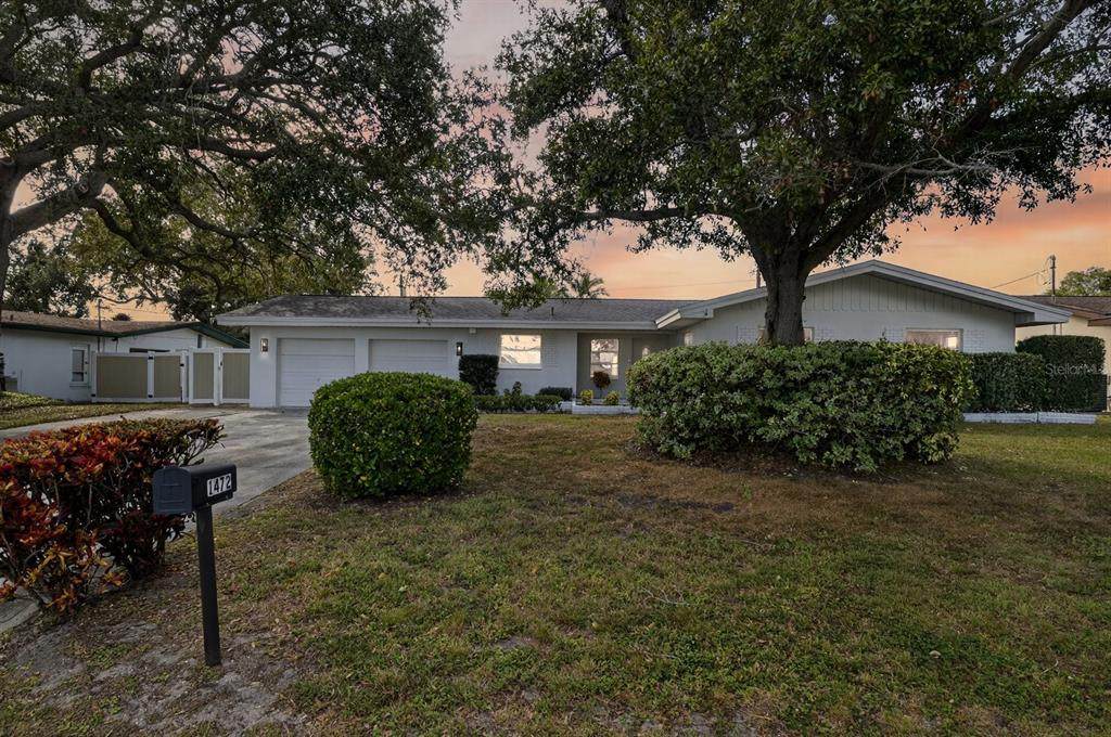 1472 Hunter Lane - Photo 1