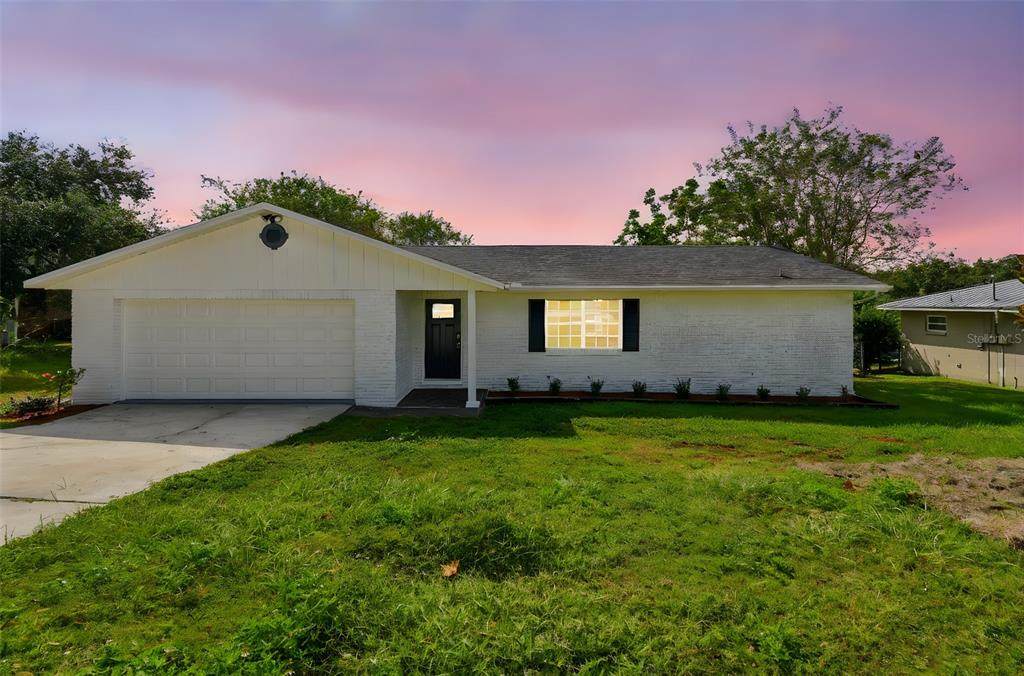 1937 Suzanne Lane - Photo 1