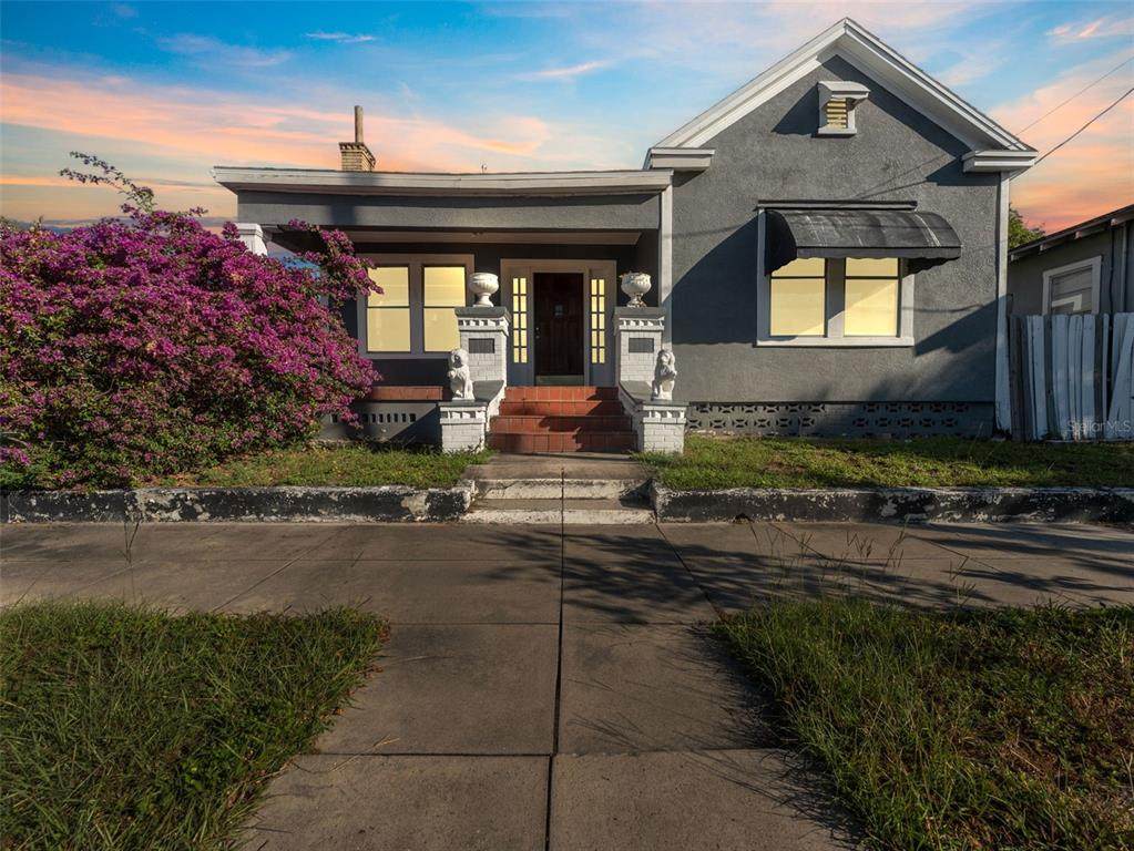 2309 La Salle Street - Photo 1