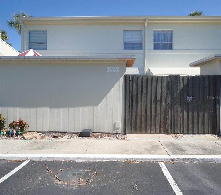 4515 La Capri Court - Photo 1