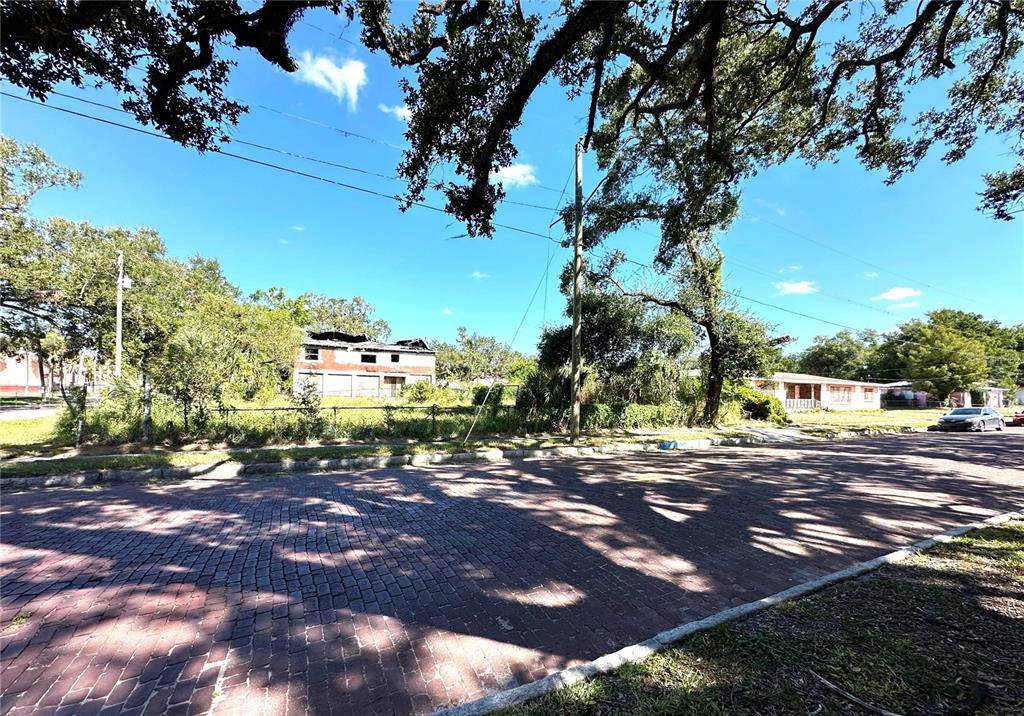 414 - 418 Emily Street - Photo 1