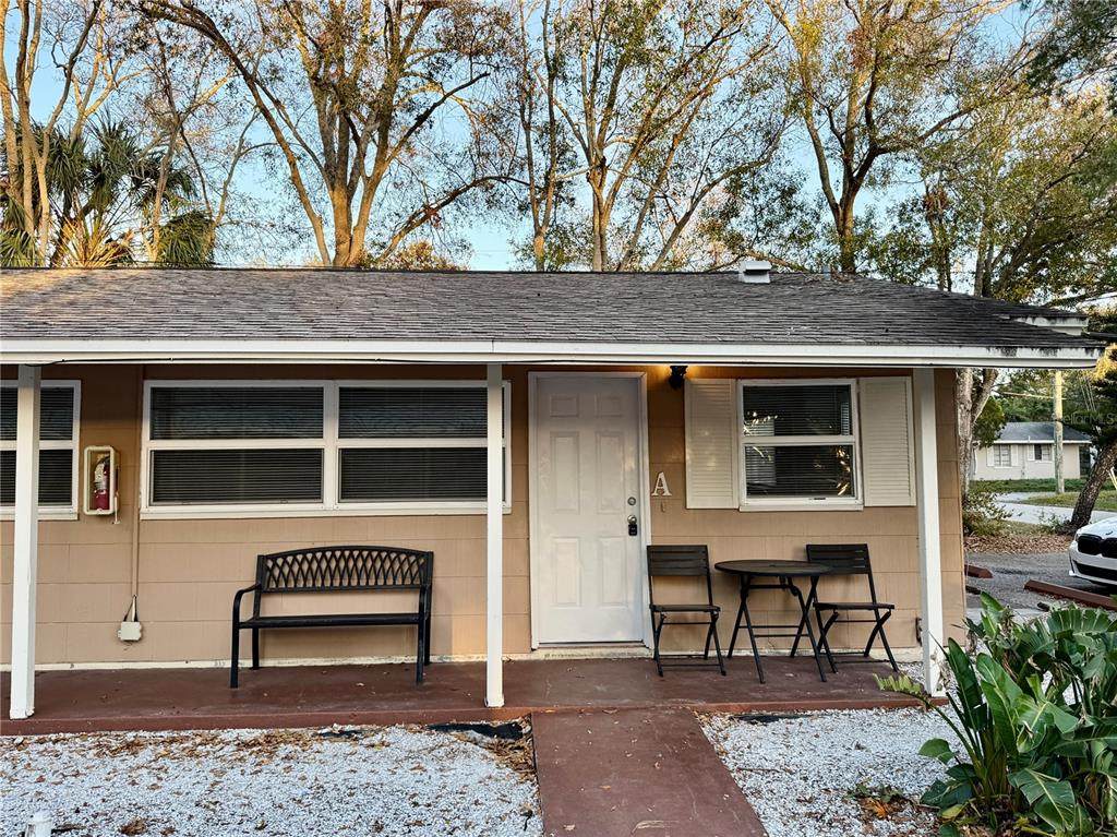 908 Beverly Avenue - Photo 1