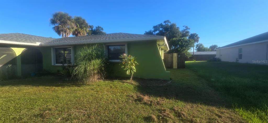 20329 Astoria Avenue - Photo 1