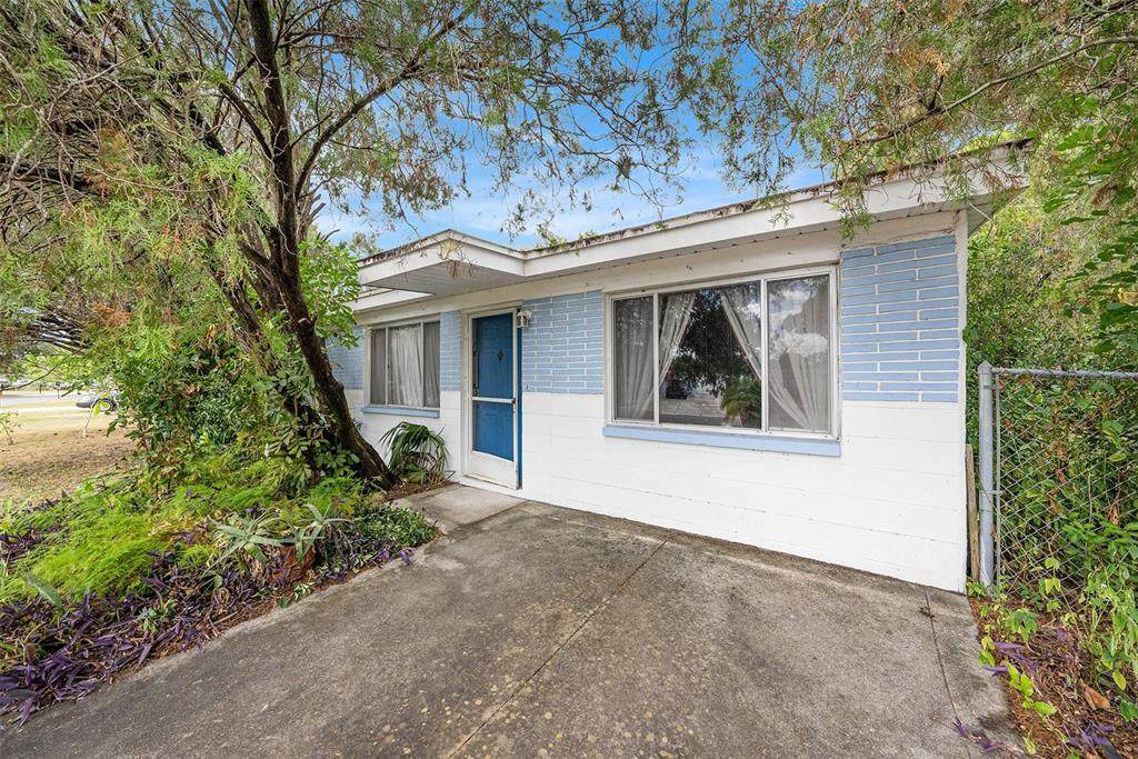 8481 93RD Avenue - Photo 1