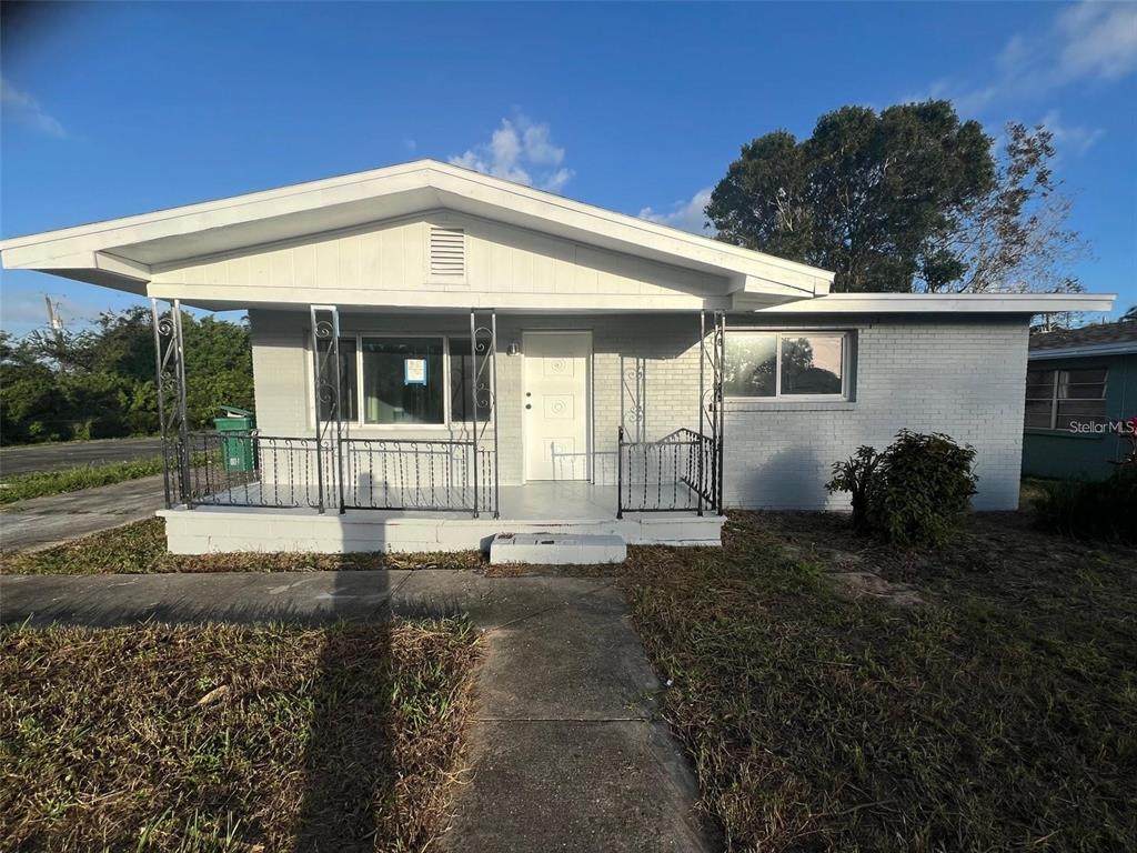 614 Paw Paw Street - Photo 1