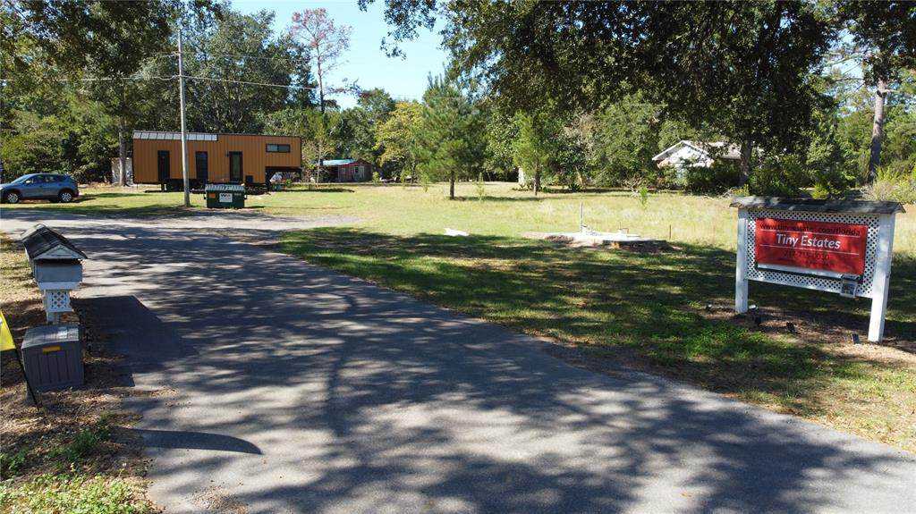 3174 Westwood Dr - Photo 1