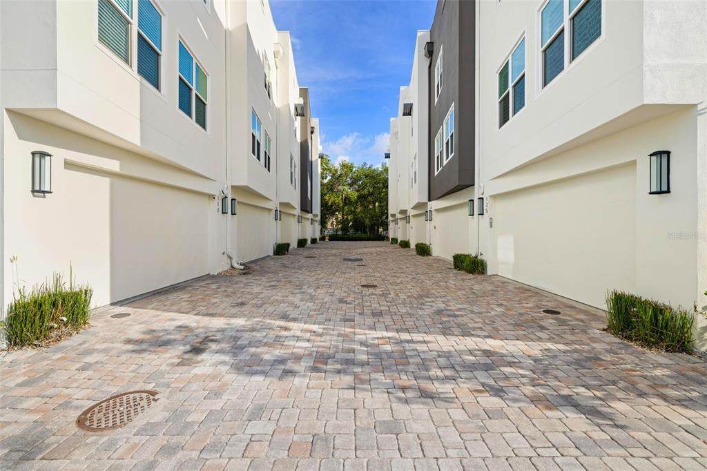 123 5TH Avenue - Photo 1