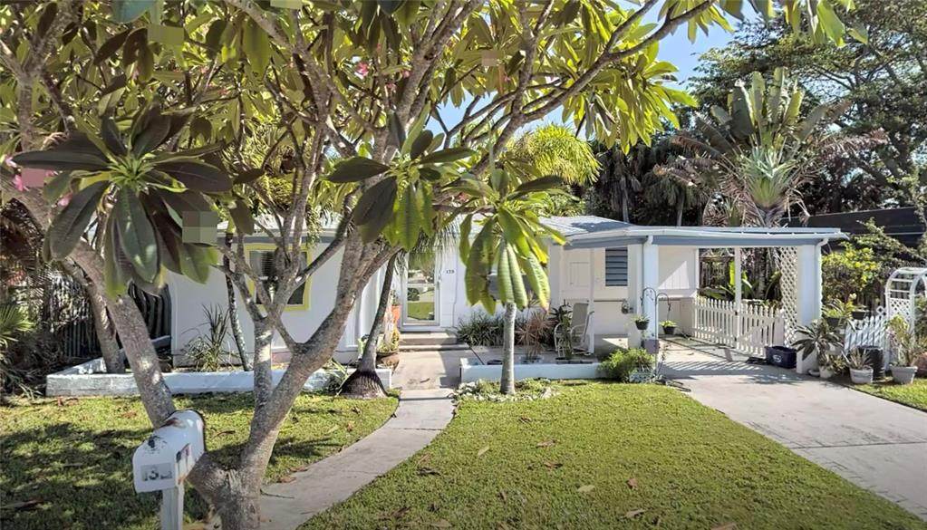 135 143RD Avenue - Photo 1