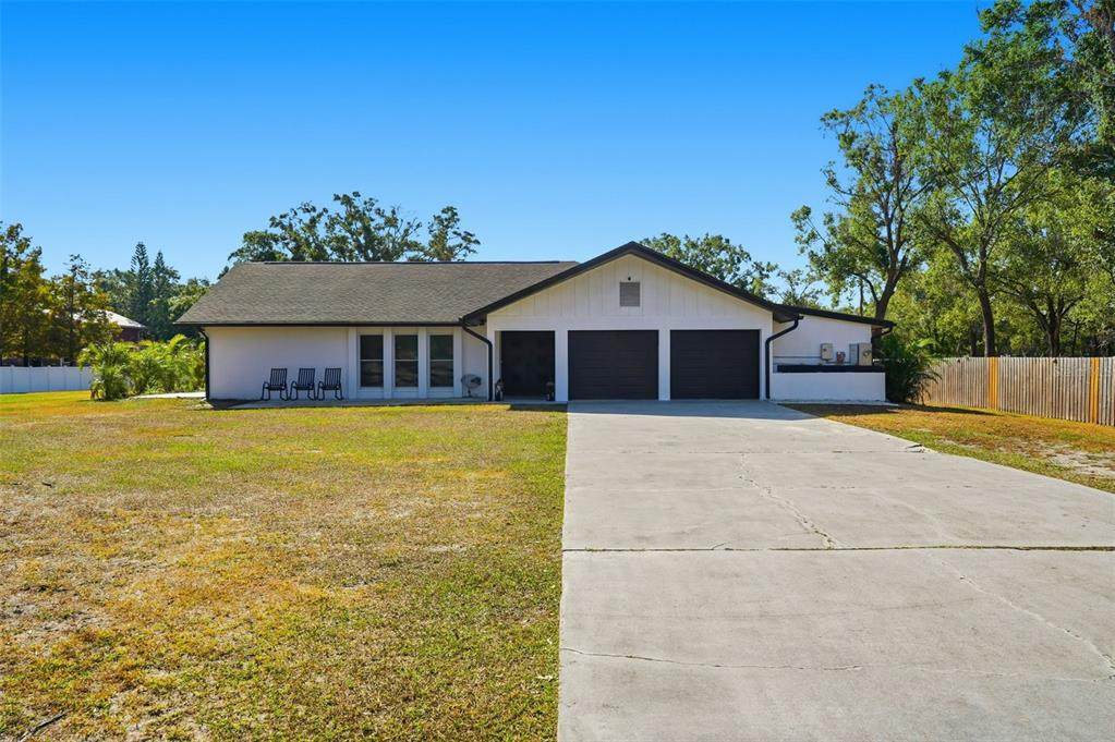 6370 90TH Avenue - Photo 1