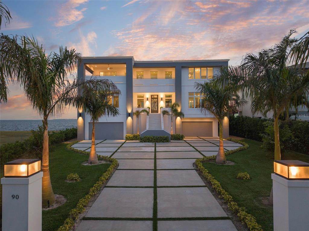 90 Martinique Avenue - Photo 1