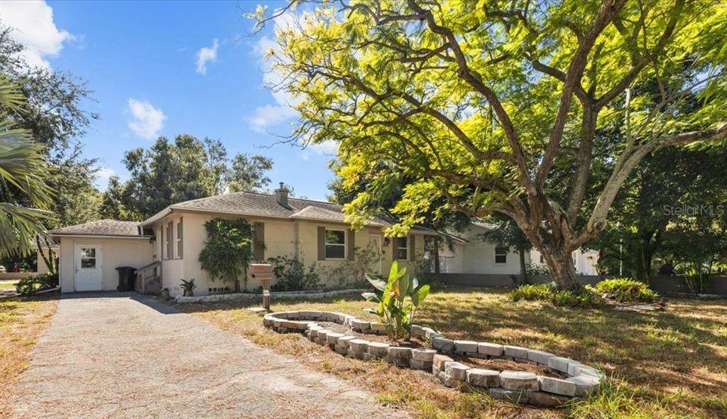 6900 9TH Avenue - Photo 1