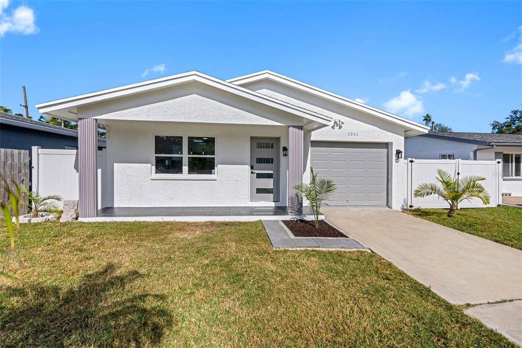 1861 Shore Acres Boulevard - Photo 1