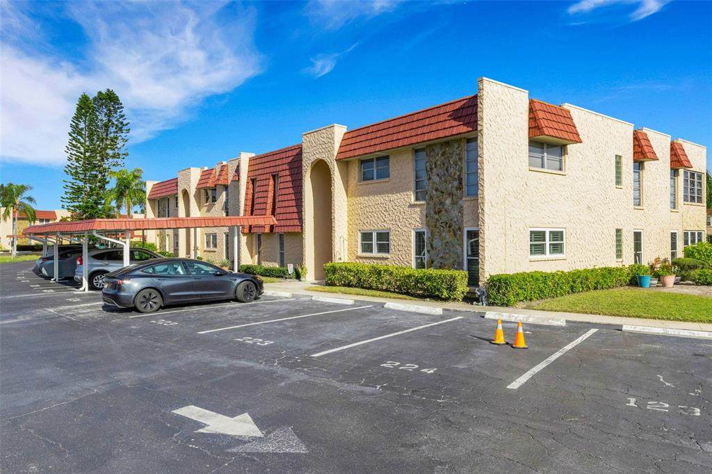 122 Buttonwood Circle - Photo 1