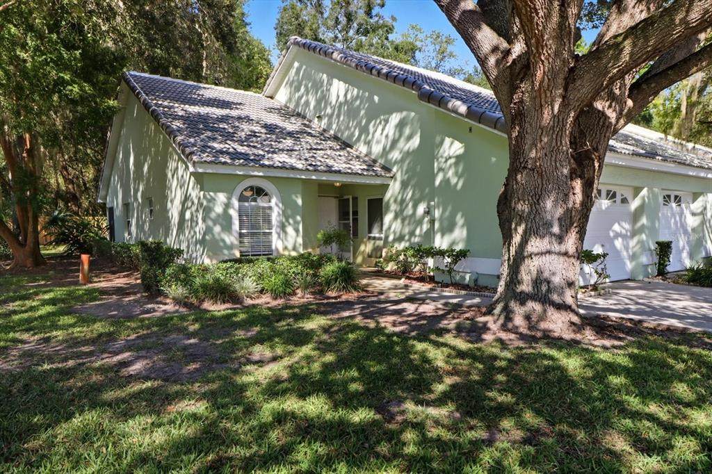 809 Inverie Drive - Photo 1