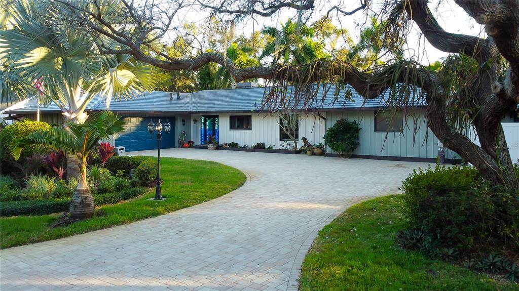 13000 98TH Avenue - Photo 1