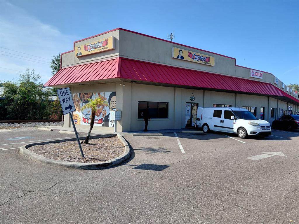 902 Busch Boulevard - Photo 1