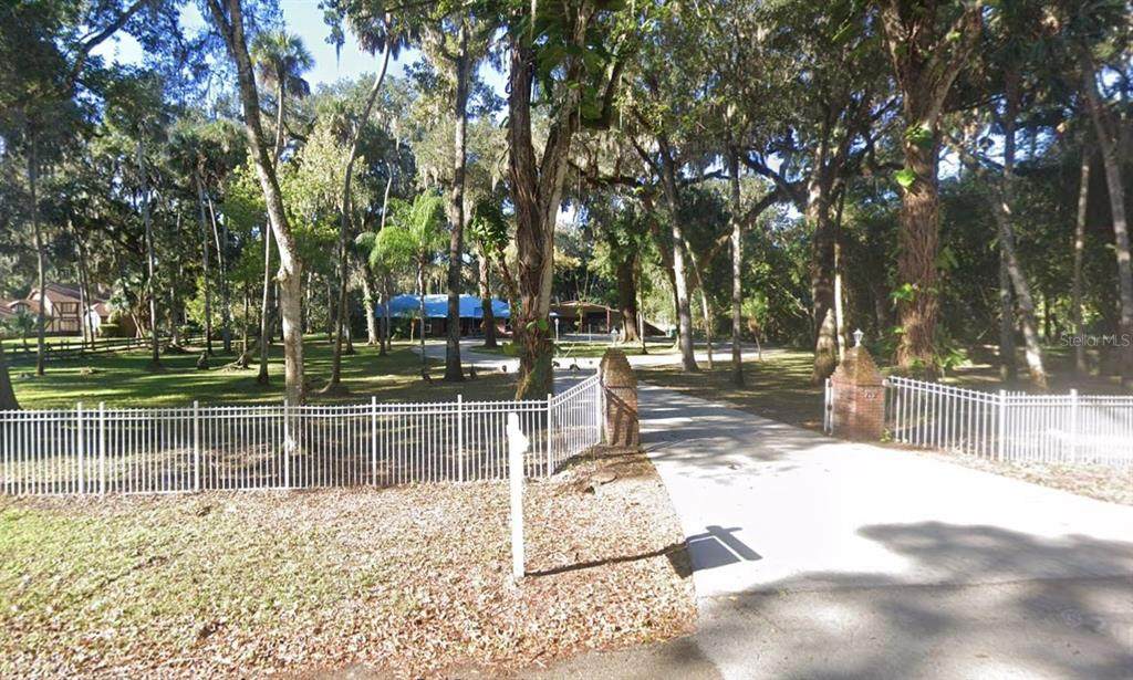 712 Timberlane Drive - Photo 1