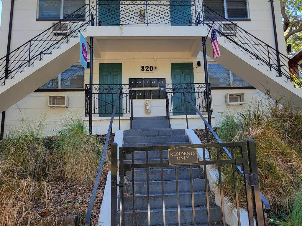 820 8TH Avenue - Photo 1