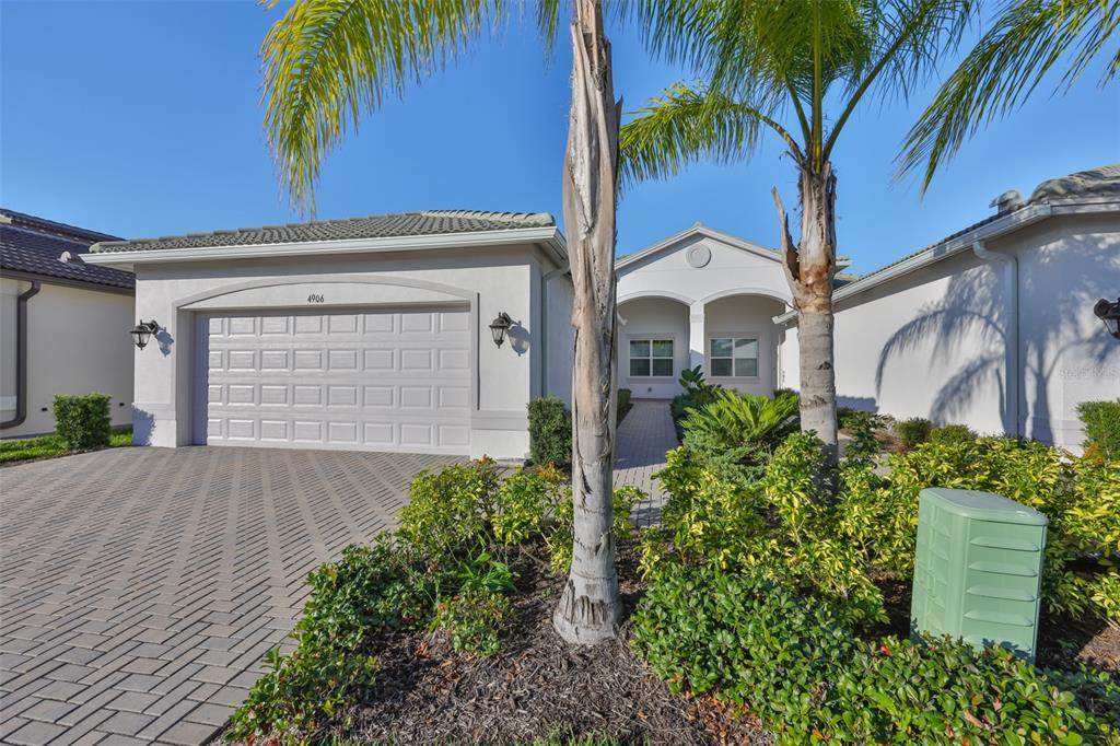 4906 Avila Lakes Drive - Photo 1