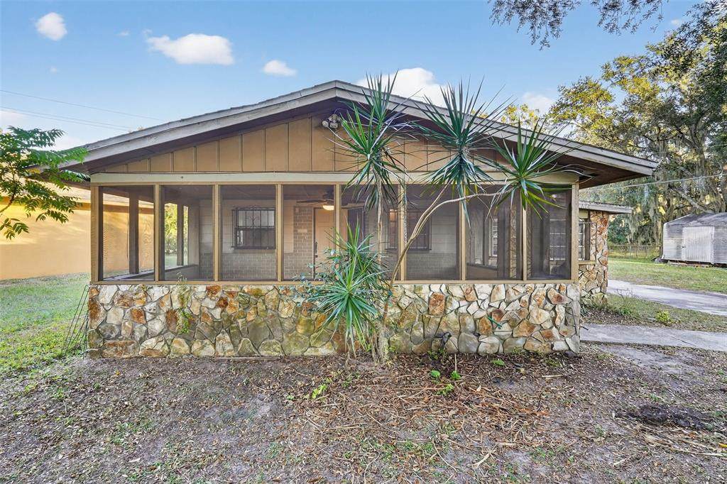 614 Spruce Street - Photo 1