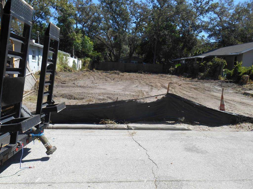 1355 Madison Avenue - Photo 1