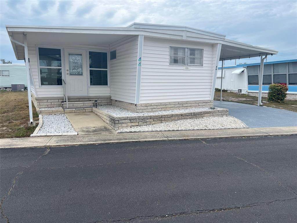 44 Thatch Palm Street - Photo 1