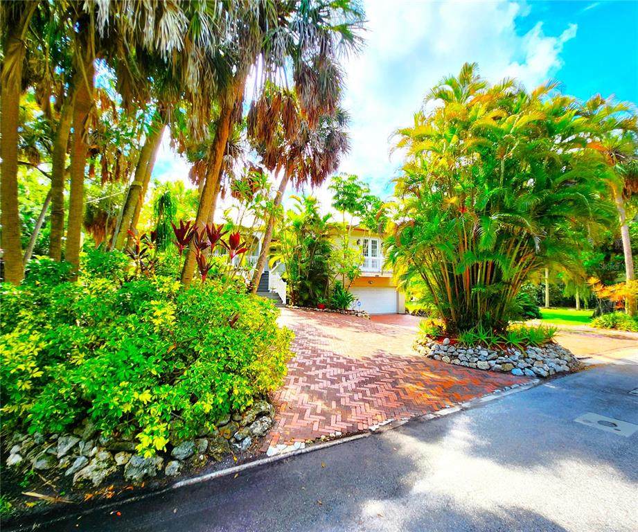 102 17TH Street - Photo 1