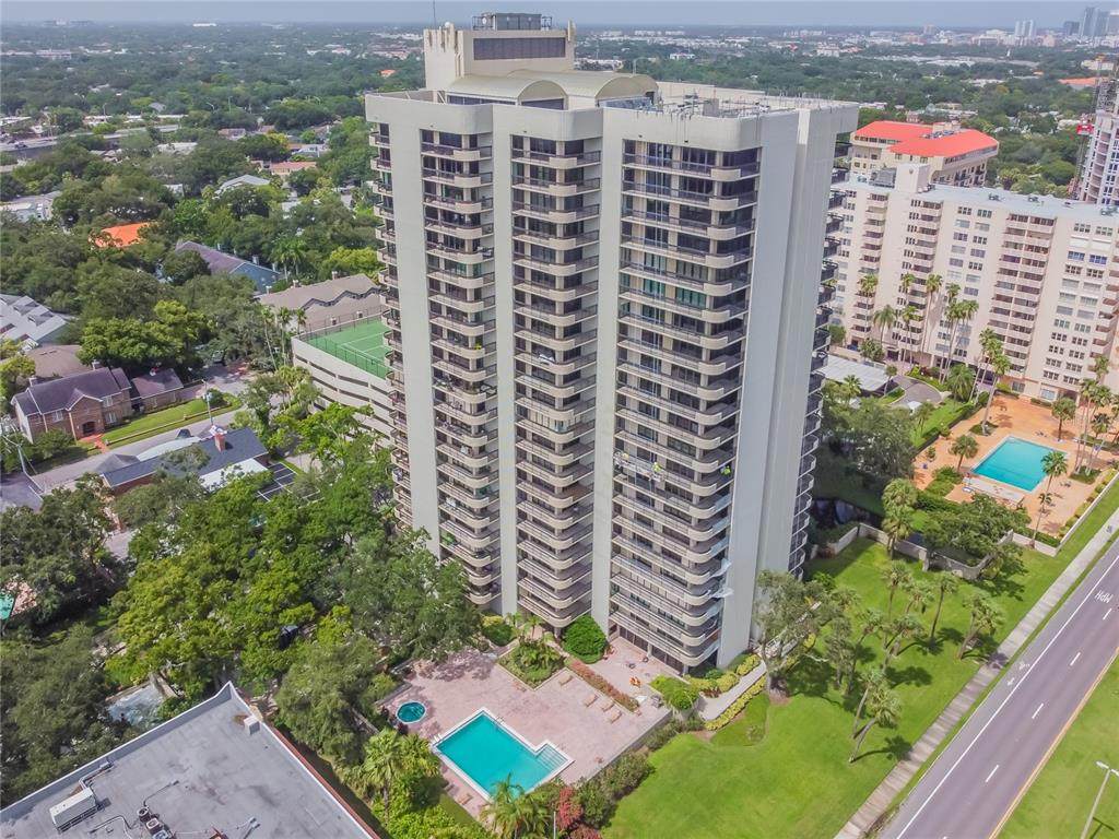 2413 Bayshore Boulevard - Photo 1