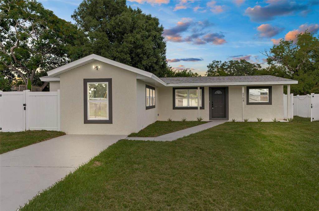 https://bt-photos.global.ssl.fastly.net/mfr/orig_boomver_1_TB8464178-2.jpg