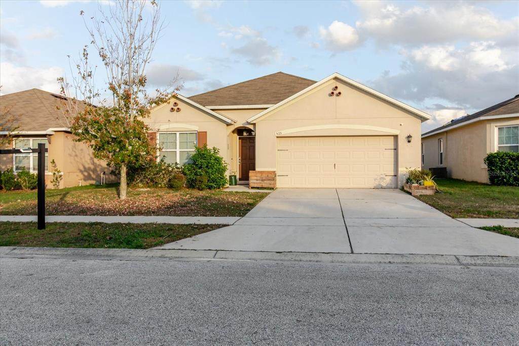 525 Squires Grove Drive - Photo 1