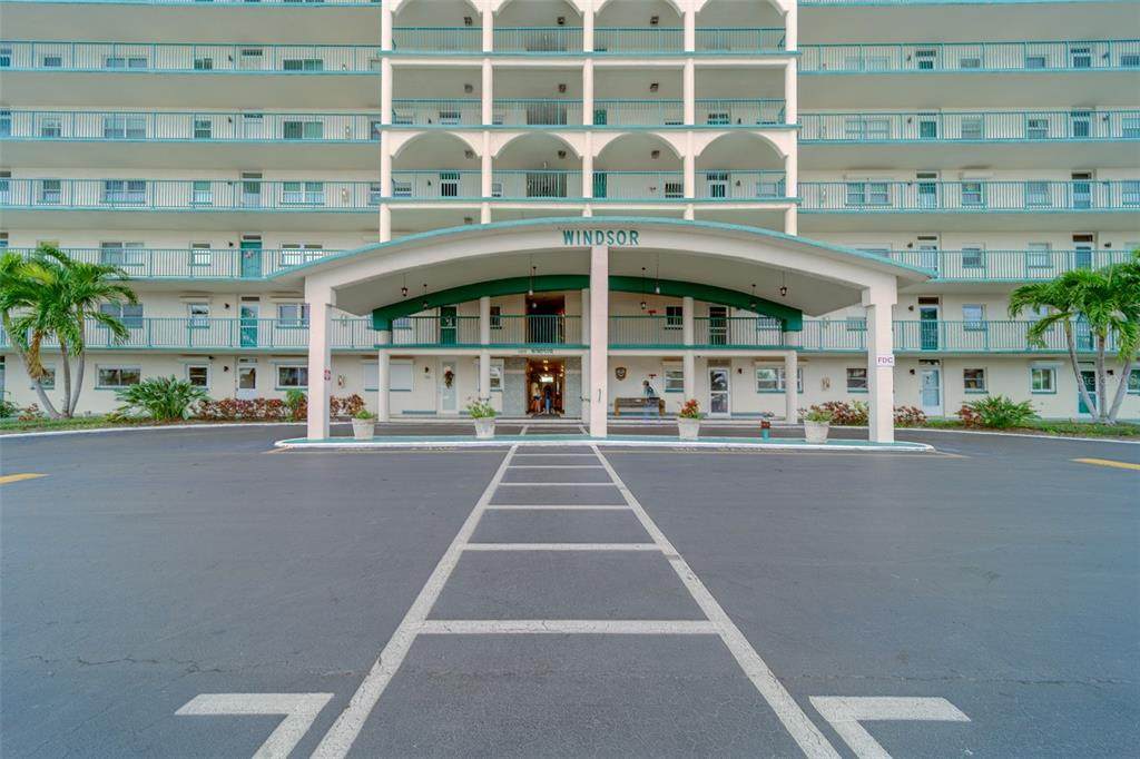 6020 Shore Boulevard - Photo 1