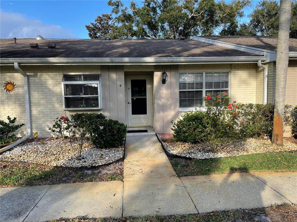 1084 Dunrobin Drive - Photo 1