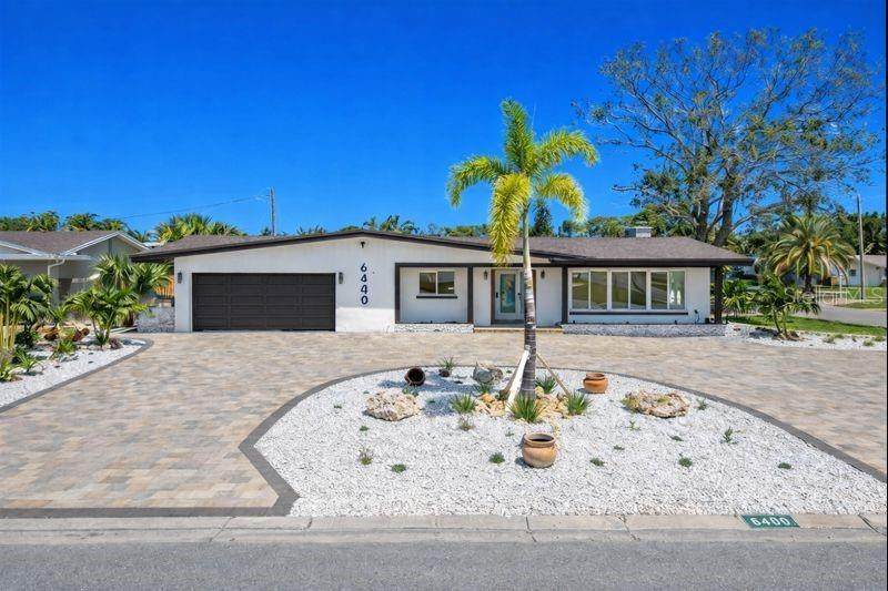 6400 Mockingbird Way - Photo 1