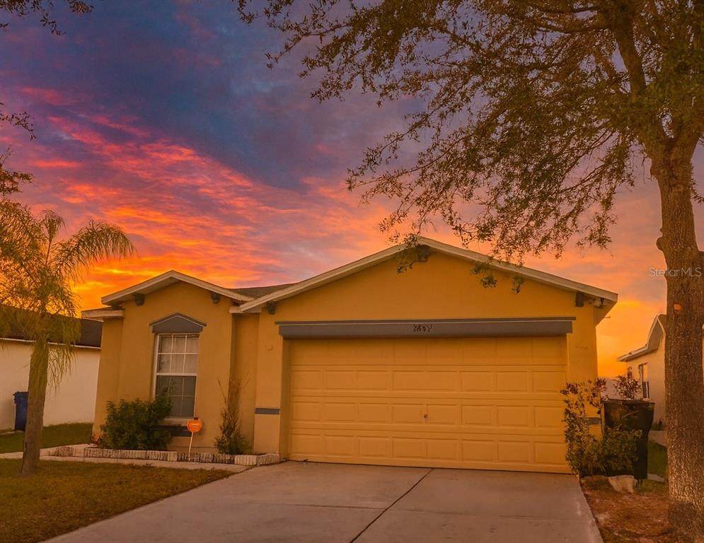 7865 Carriage Pointe Drive - Photo 1