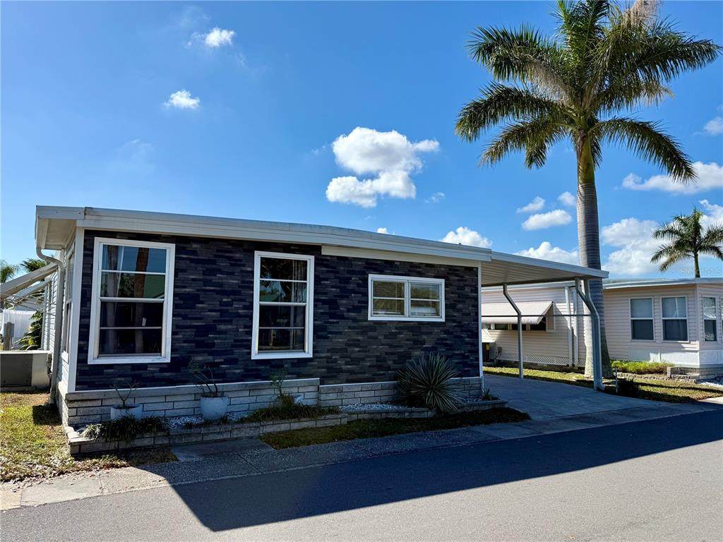 82257 3RD Avenue - Photo 1