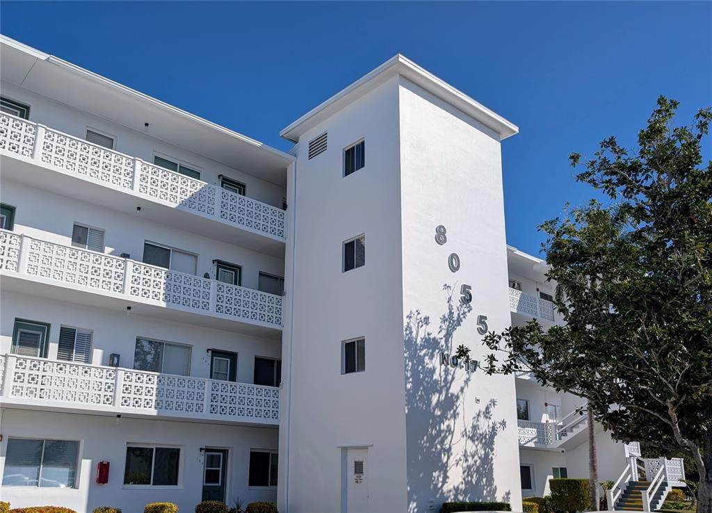 8055 112TH Street - Photo 1