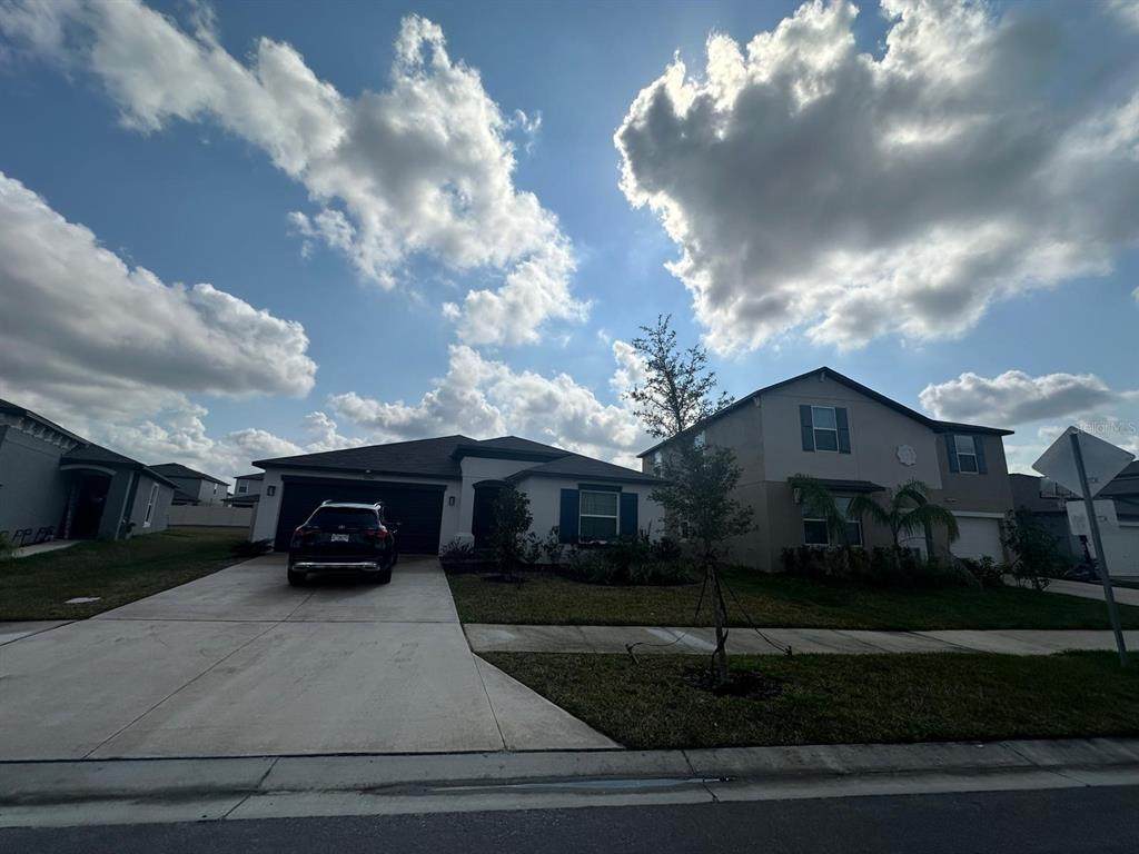 32060 Hawthorne Cottage Place - Photo 1