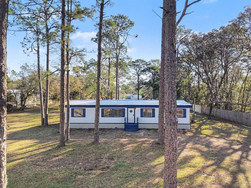 18024 Drayton Street - Photo 1