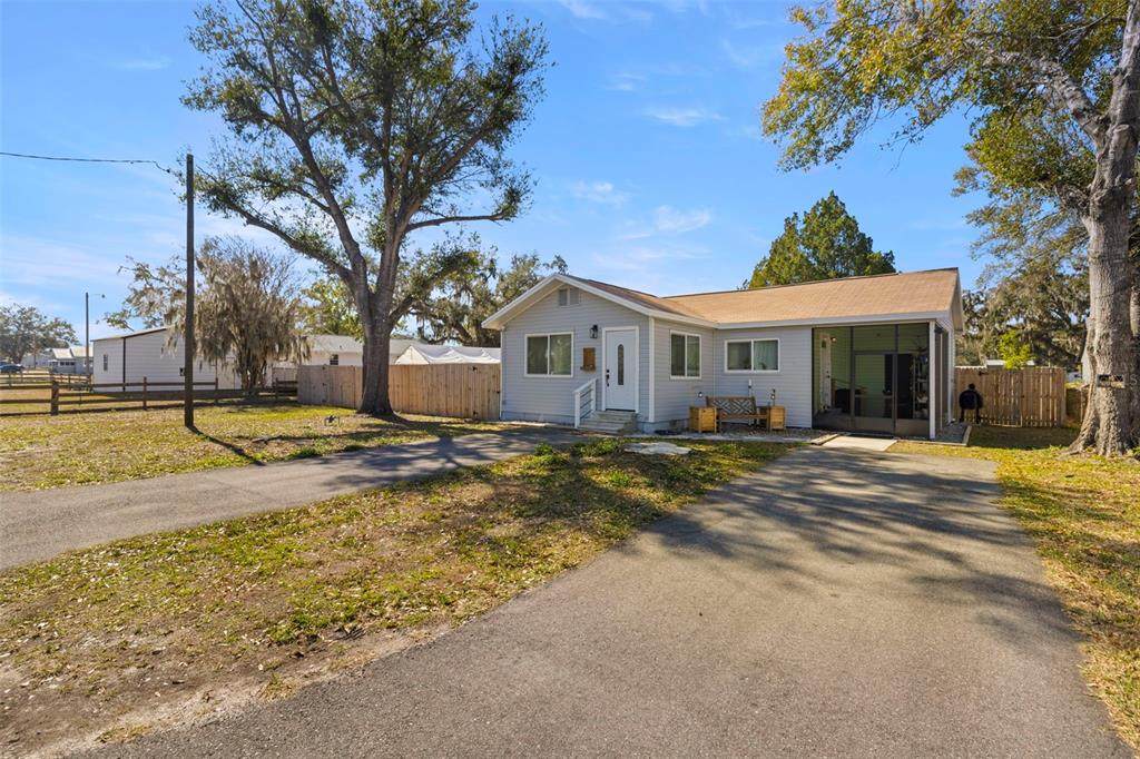 7121 122ND Avenue - Photo 1