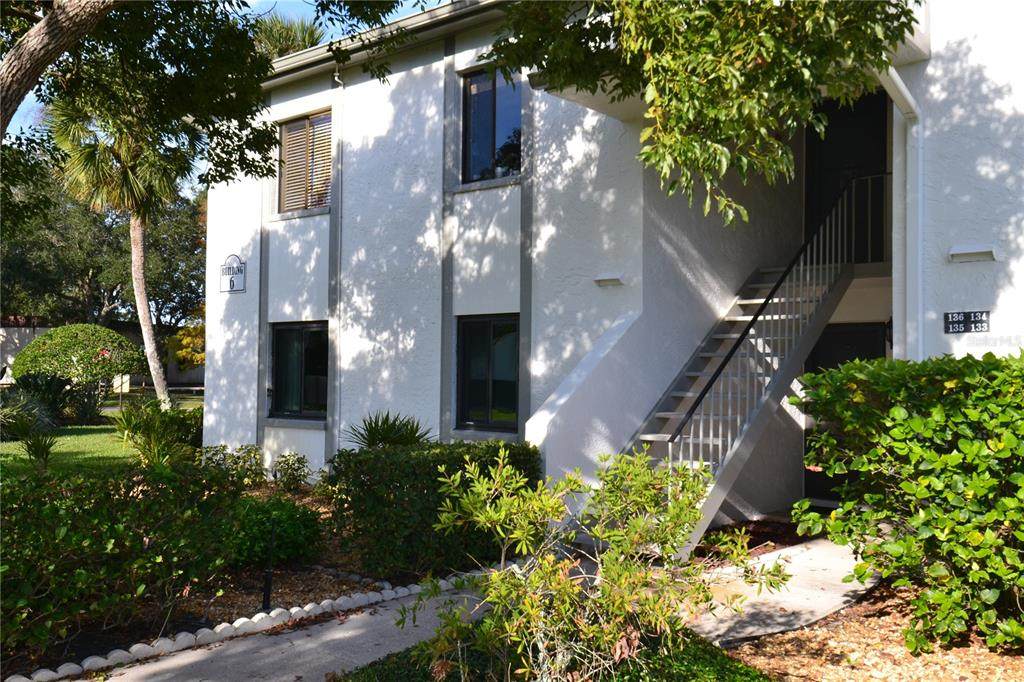 135 Cypress Court - Photo 1