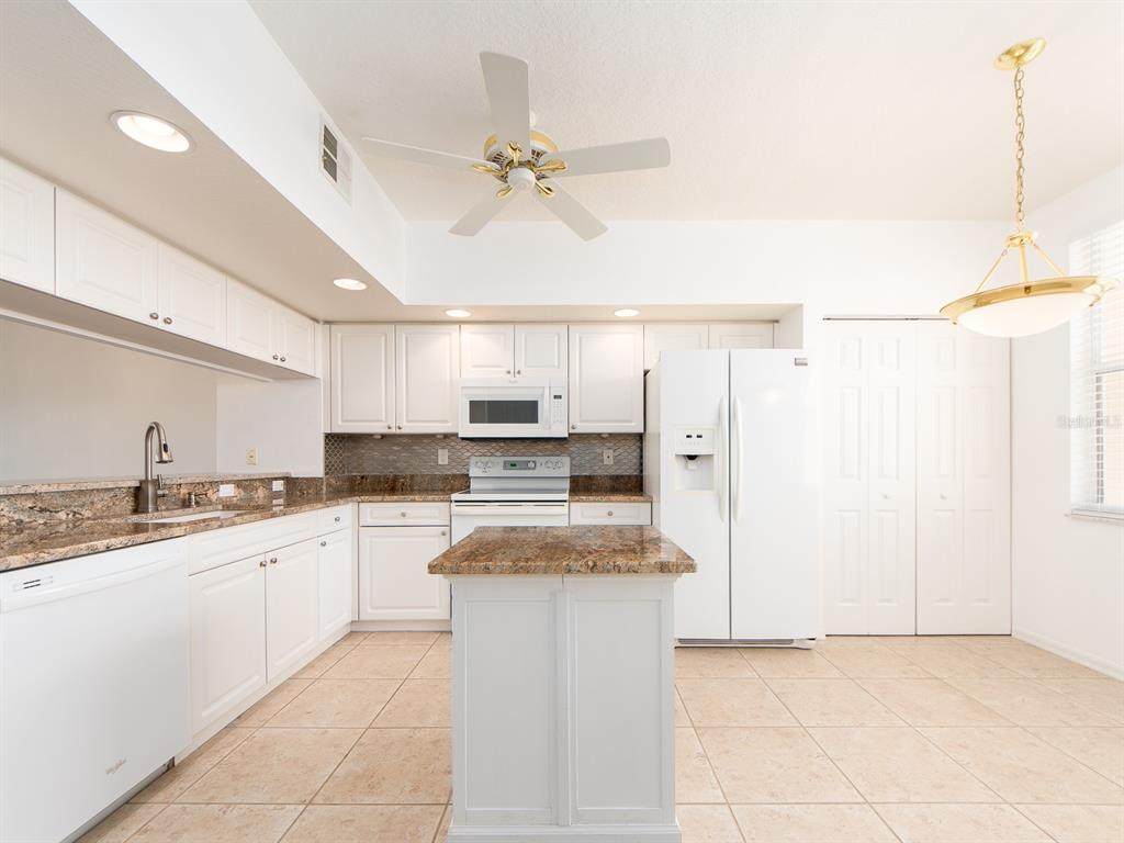 https://bt-photos.global.ssl.fastly.net/mfr/orig_boomver_1_TB8471256-2.jpg