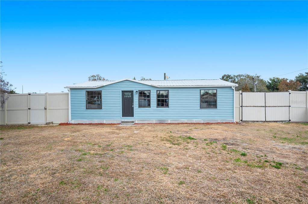 217 Clearwater Avenue - Photo 1